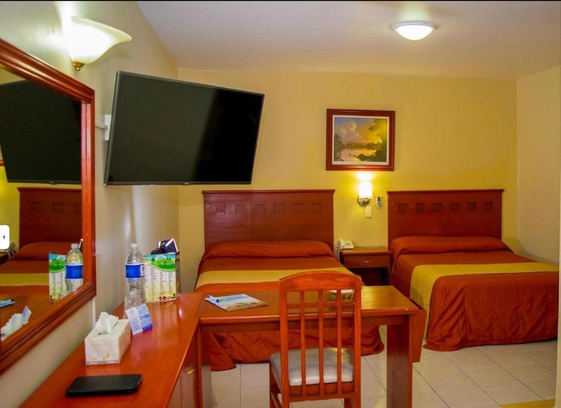 Hotel Nv Zapopan Buitenkant foto